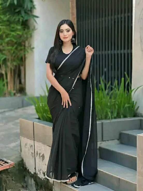 আকর্ষণীয় জর্জেট শাড়ি