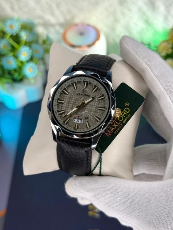 ⌚𝐌𝐀𝐗𝐋𝐎𝐑𝐃✨ স্টাইল, 🛡️ কোয়ালিটি আর ✅ গ্যারান্টি—অগ্রিম পেমেন্ট নয়; 𝐂𝐚𝐬𝐡 𝐨𝐧 𝐃𝐞𝐥𝐢𝐯𝐞𝐫𝐲, ফ্রি ডেলিভারি + 🔋 ১টি এক্সট্রা ব্যাটারি (ফ্রি) 🎁 প্রিমিয়াম গিফট বক্স প্যাকেজিং ।