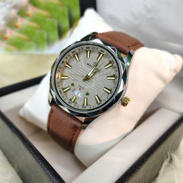 ⌚𝐌𝐀𝐗𝐋𝐎𝐑𝐃✨ স্টাইল, 🛡️ কোয়ালিটি আর ✅ গ্যারান্টি—অগ্রিম পেমেন্ট নয়; 𝐂𝐚𝐬𝐡 𝐨𝐧 𝐃𝐞𝐥𝐢𝐯𝐞𝐫𝐲, ফ্রি ডেলিভারি + 🔋 ১টি এক্সট্রা ব্যাটারি (ফ্রি) 🎁 প্রিমিয়াম গিফট বক্স প্যাকেজিং ।