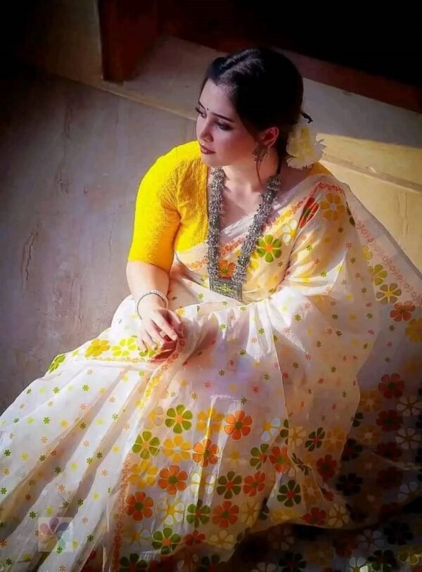 1723477882_L_4 Skin Print Resmi Silk Sharee with Blouse Piece