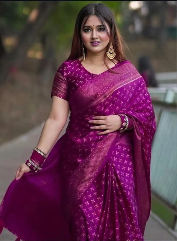 প্রিমিয়াম জাপানি সিল্ক শাড়ি (Blouse Piece সহ) 🚚 সারাদেশে ফ্রি হোম ডেলিভারি